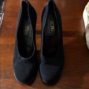 BCBG Black Round-Toe Women's Pumps